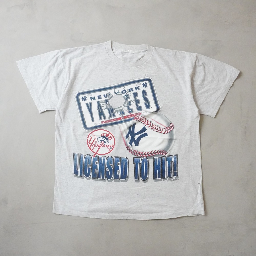 Vintage New York Yankees T-Shirt XL 90s Grey Licensed to Hit MLB 1997